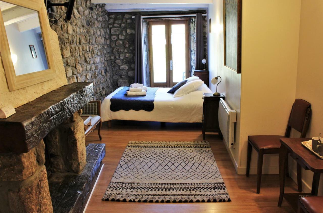 L'Auberge De Montpezat Buitenkant foto