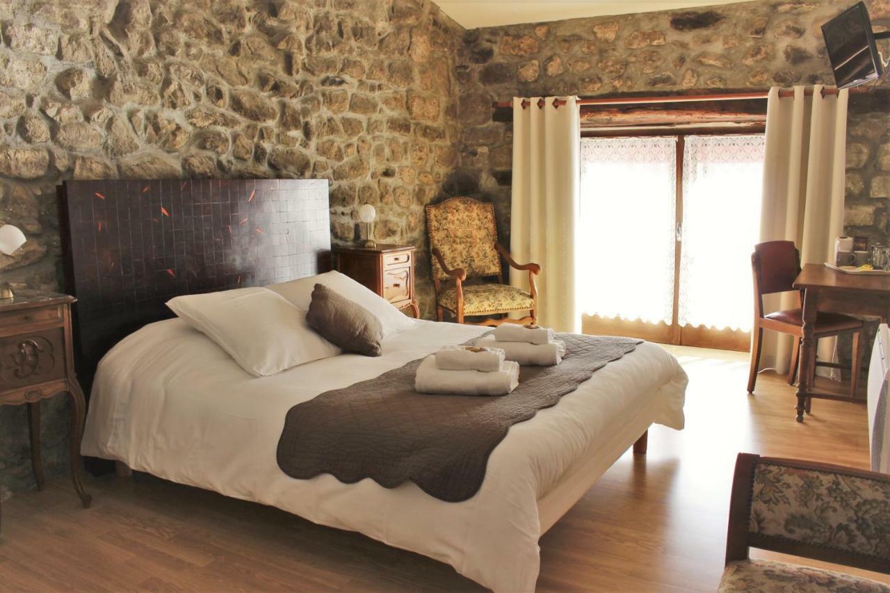 L'Auberge De Montpezat Buitenkant foto
